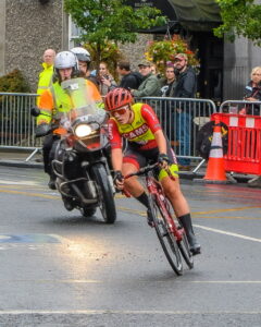 Beth Morrow on the attack on stage 6 of Ras 2022